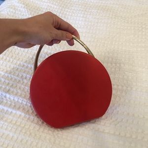 Gorgeous hard sided clutch/crossbody